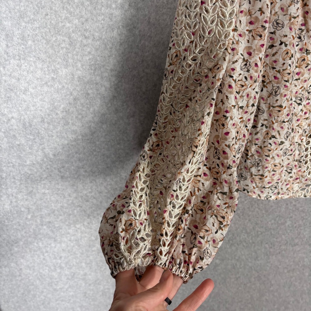 WHBM Eyelet Embroidered Floral Ruffle Blouse Sz M Cotton Silk Feminine Coquette - Picture 4 of 11